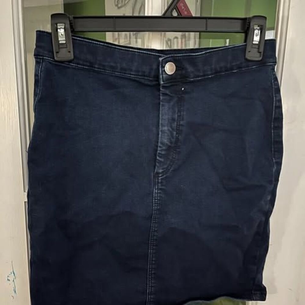 Topshop Dark Wash Denim Mini Skirt Size 8